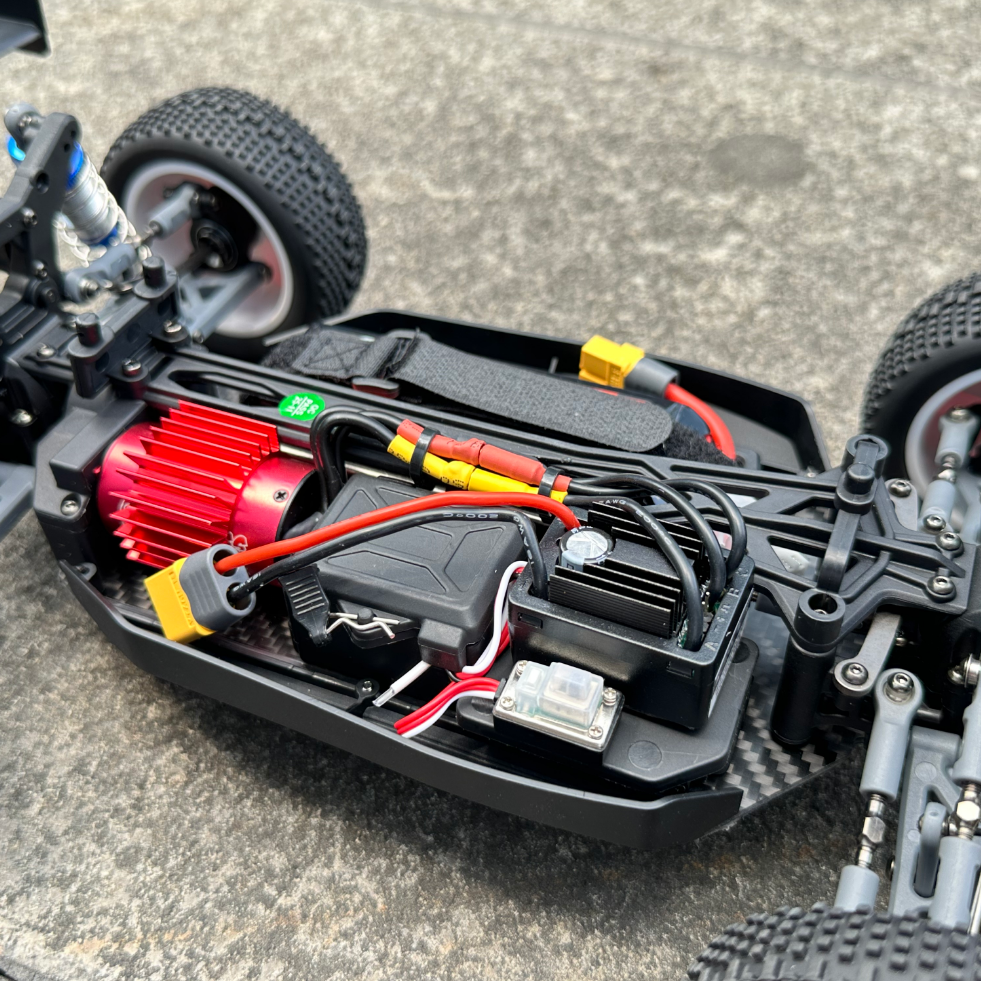 GTFans M610 off-road buggy side view